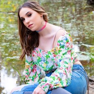 Sophie Smocked Blouse🌸🌿💐🌺🌷🌼